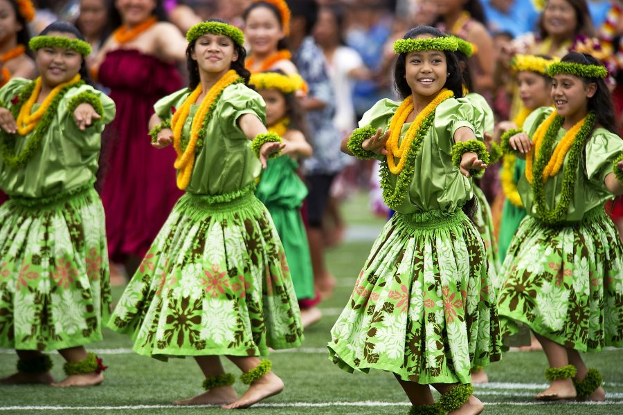 hawaiian-hula-dancers-377653_1920