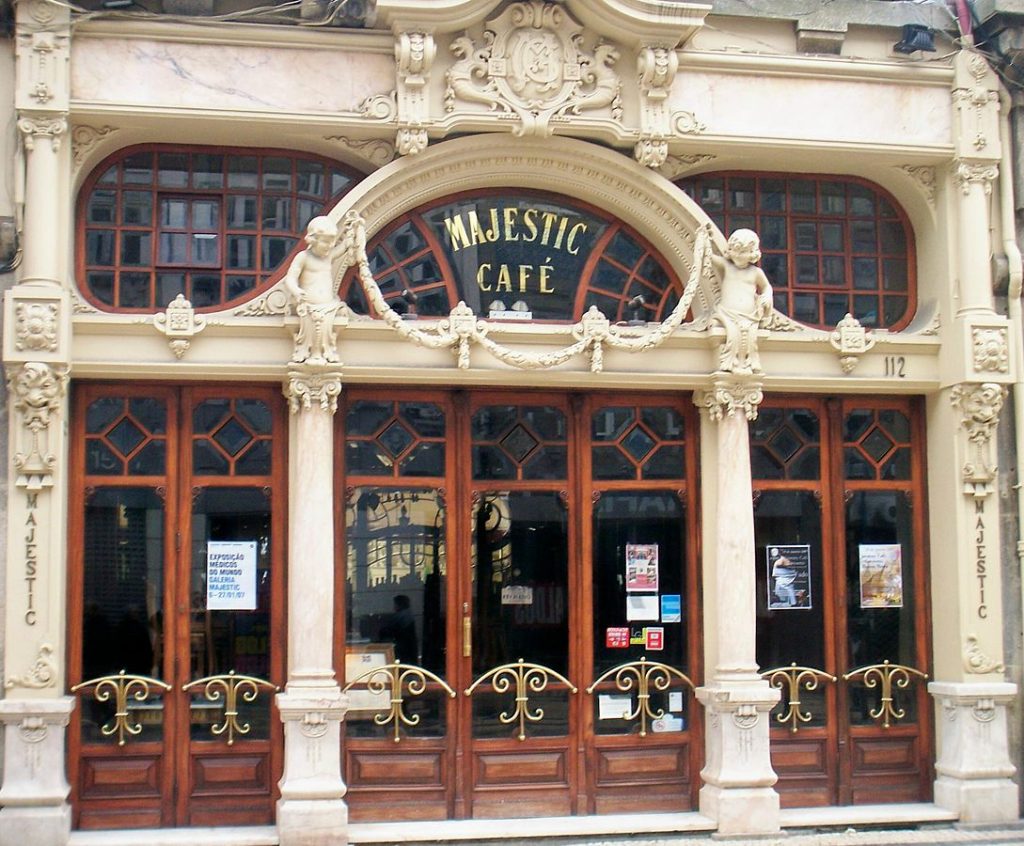 1089px-Porto_Cafe_Majestic
