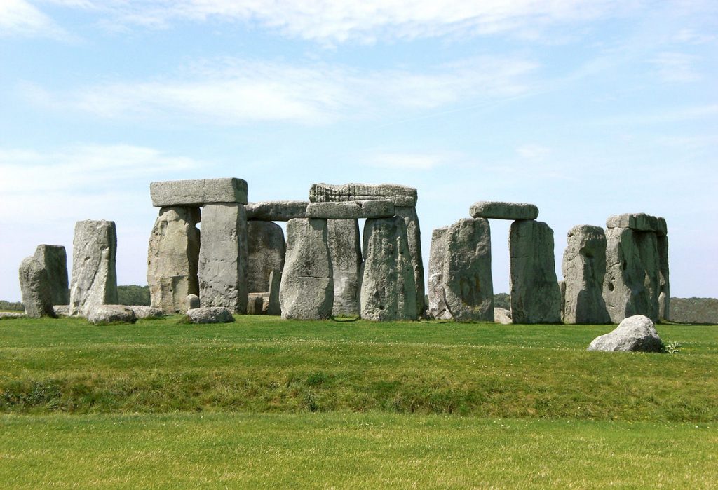 Von Operarius - File:Stonehenge, Salisbury.JPG, CC BY 3.0, Link