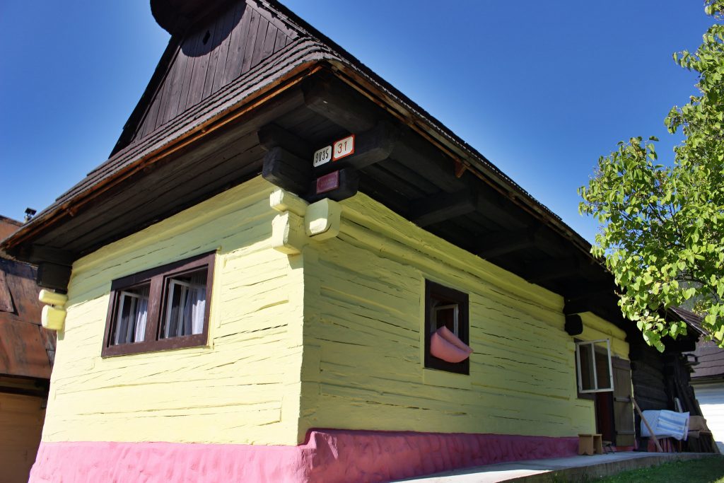 "Vlkolinec UNESCO village in Slovakia" (CC BY 2.0) by Govisity.com